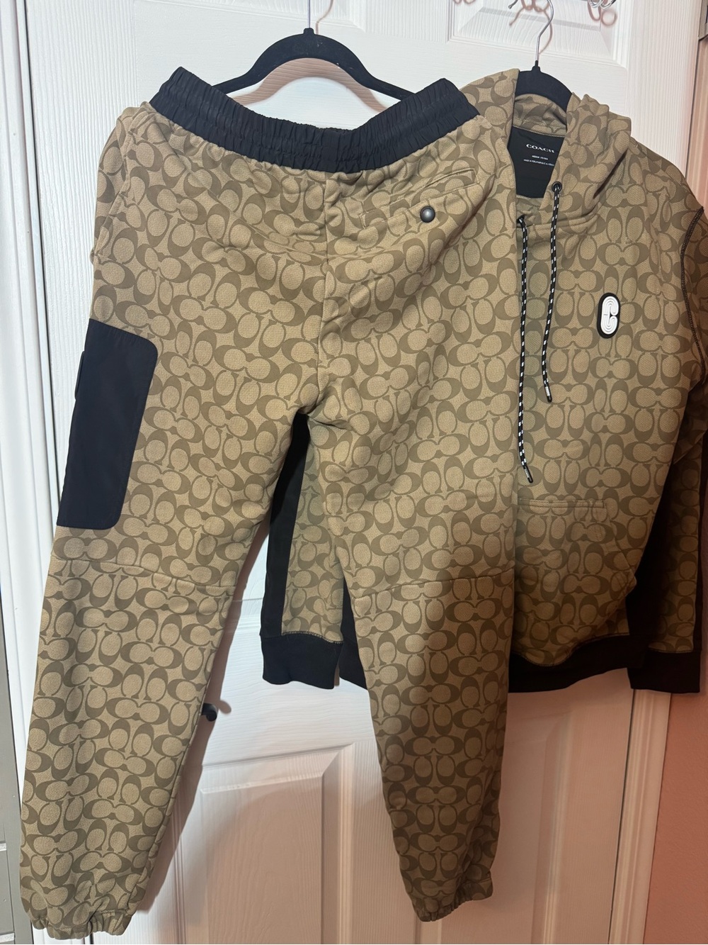 Coach Signature C Hoodie and Joggers Set (medium) - Picture 11 of 13